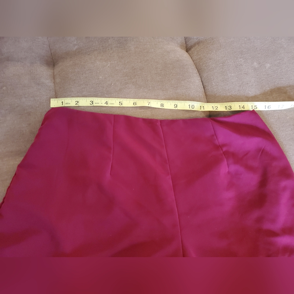 Forever 21 Medium zip maroon red skort skirt mini - Picture 8 of 10